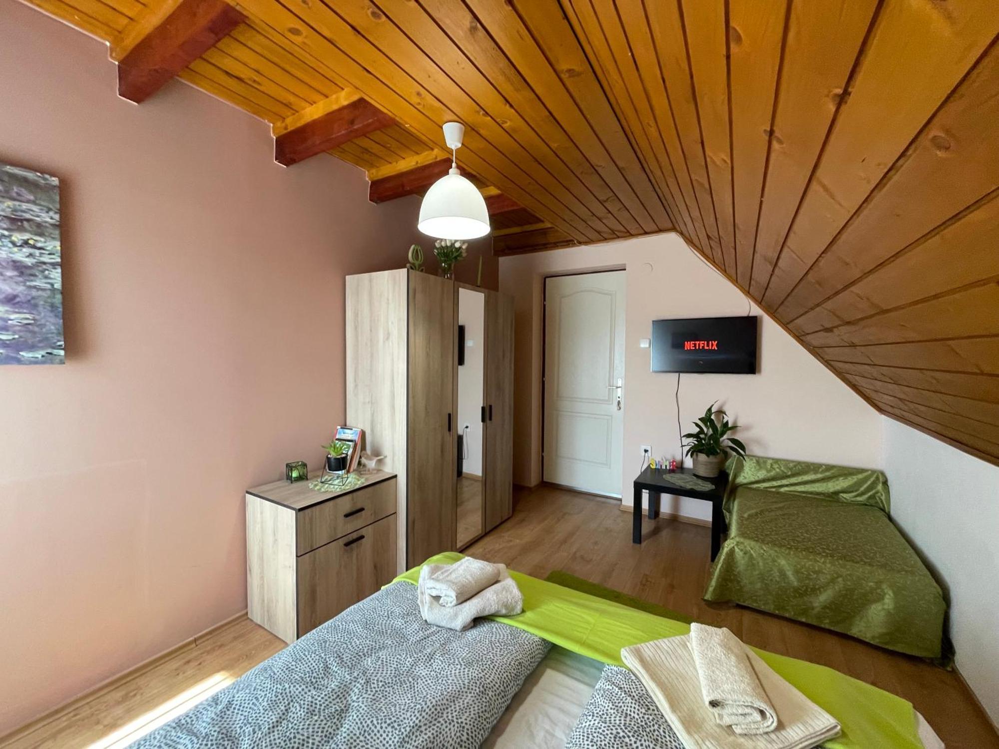Linett Apartman Хайдусобосло Экстерьер фото